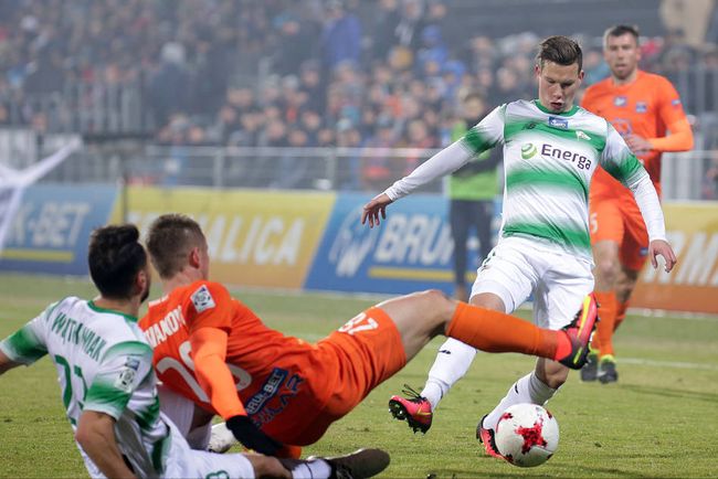 上半場雙換 上半場雙換